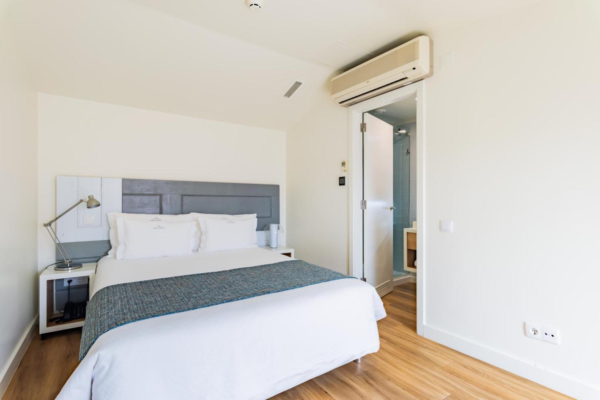 Porta Da Arrabida Suites Palmela Exterior photo