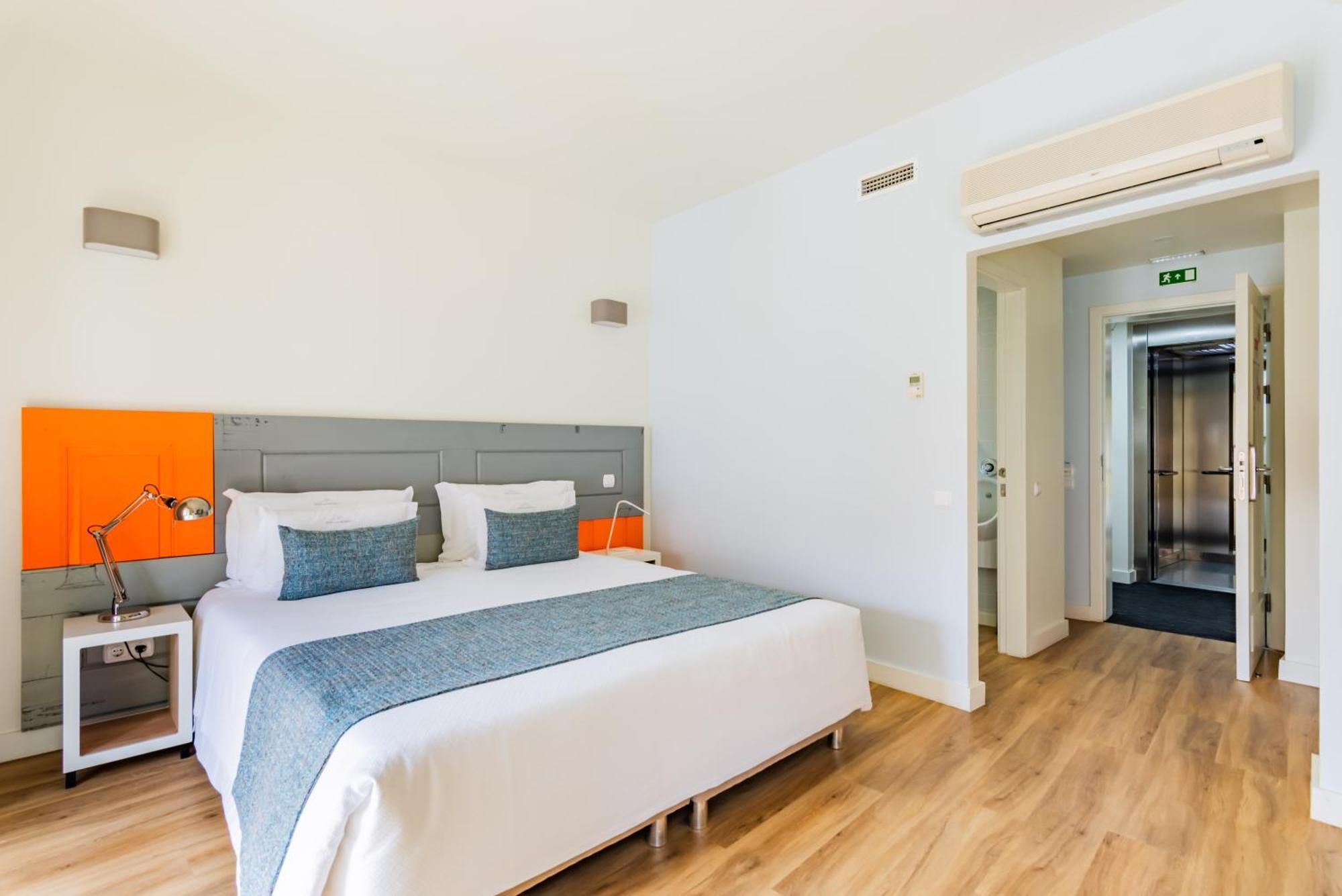 Porta Da Arrabida Suites Palmela Exterior photo