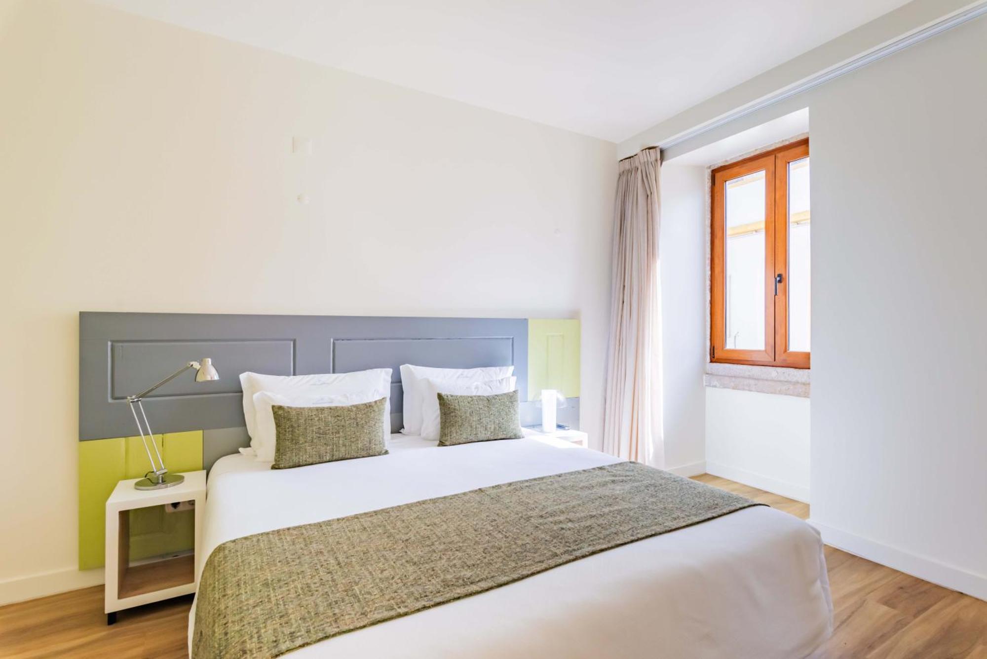 Porta Da Arrabida Suites Palmela Exterior photo