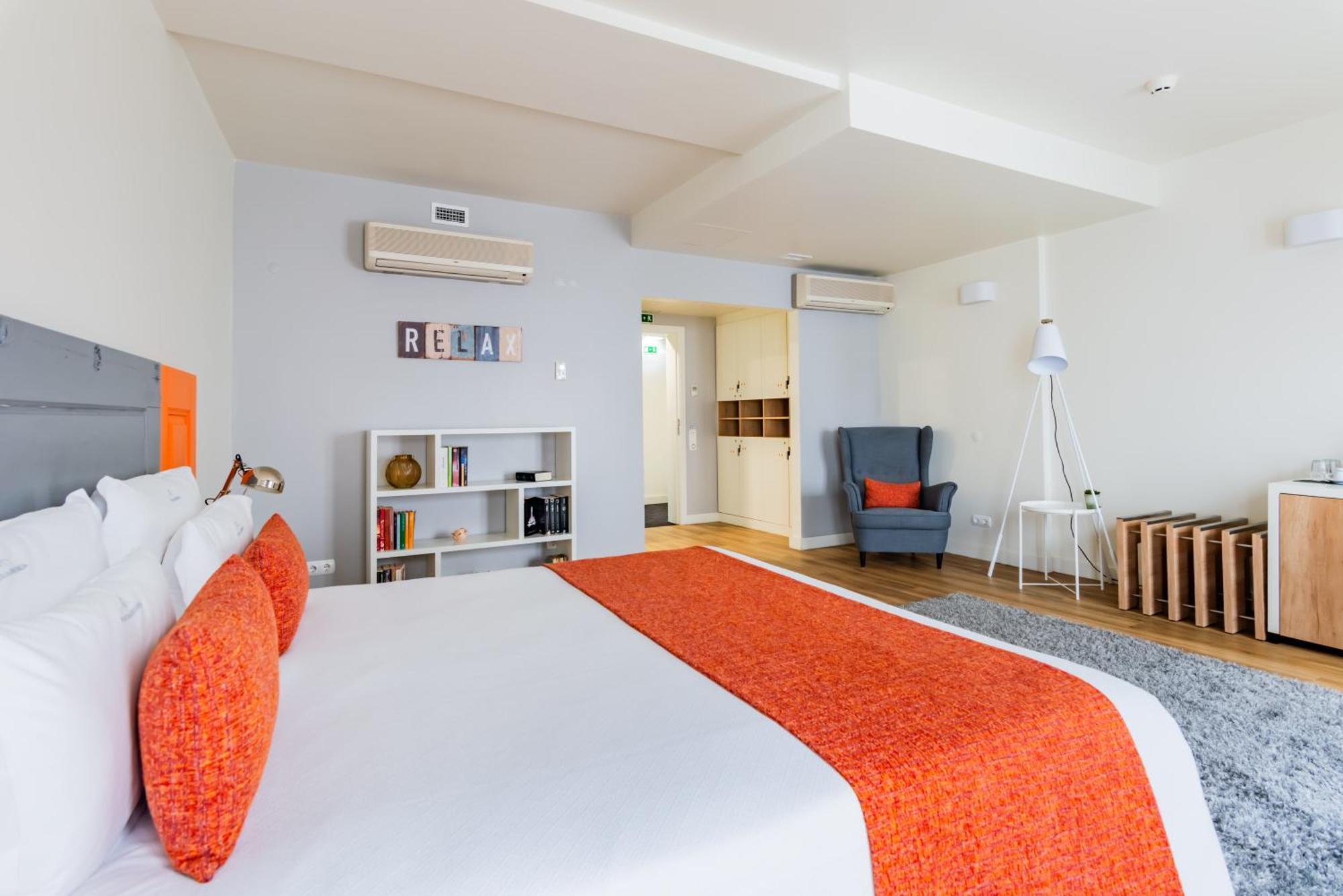Porta Da Arrabida Suites Palmela Room photo