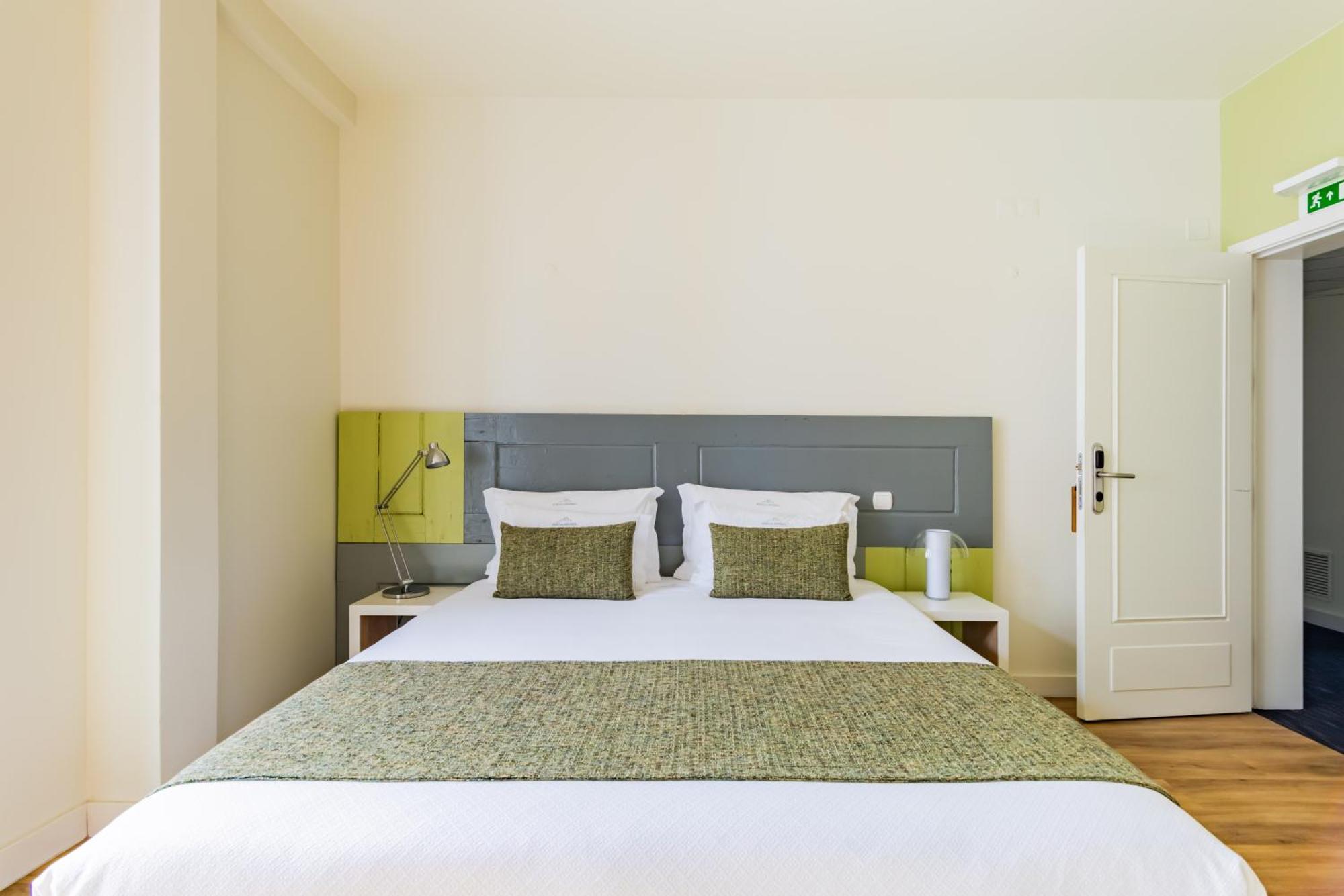 Porta Da Arrabida Suites Palmela Room photo