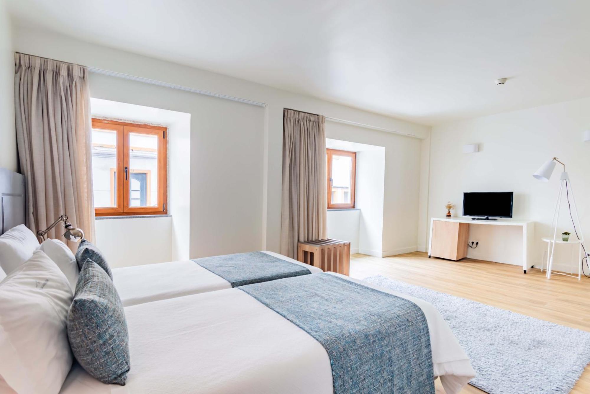 Porta Da Arrabida Suites Palmela Room photo