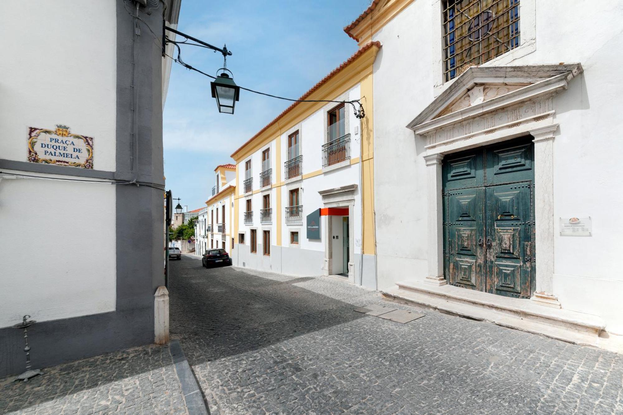 Porta Da Arrabida Suites Palmela Exterior photo